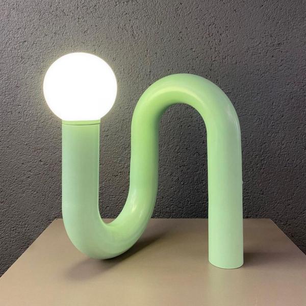 U Boru Masa Lambası