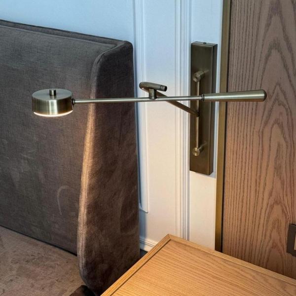 Yatak Başı Mafsallı Aplik